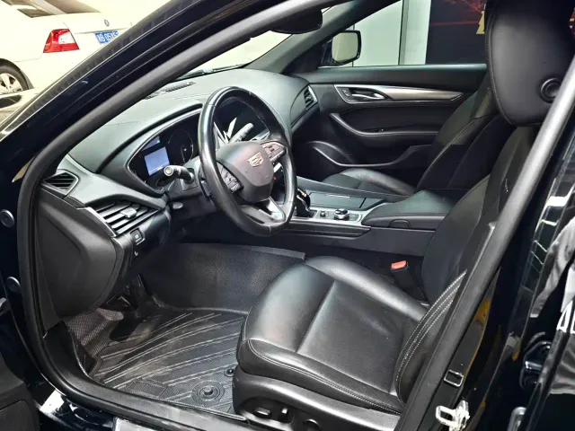 Cadillac CT5 — Фото автомобиля 12