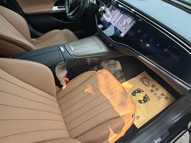 Mercedes-Benz E-Class — Фото автомобиля 13