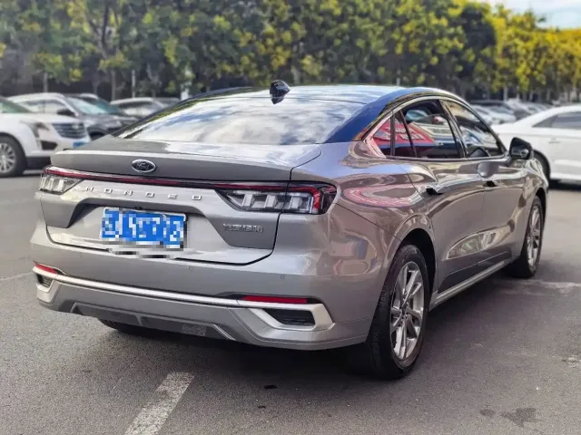 Ford Mondeo — Фото автомобиля 8
