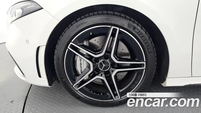 Mercedes-Benz A-Class — Фото автомобиля 5