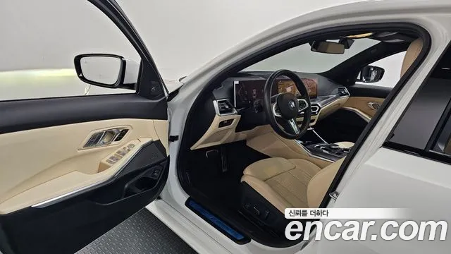 BMW 3-Series 3 серия (G20) 320i M Sport — Фото автомобиля 10