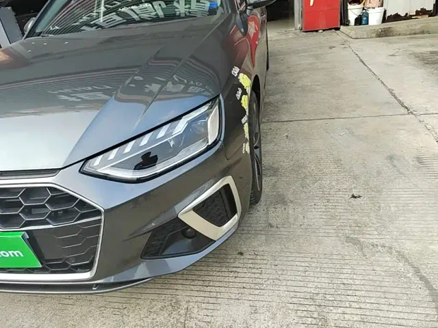 Audi A4L — Фото автомобиля 23