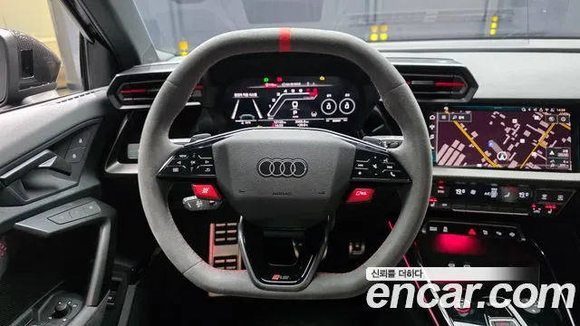 Audi RS3 — Фото автомобиля 13