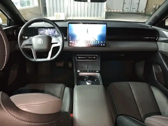 BYD Qin L — Фото автомобиля 9