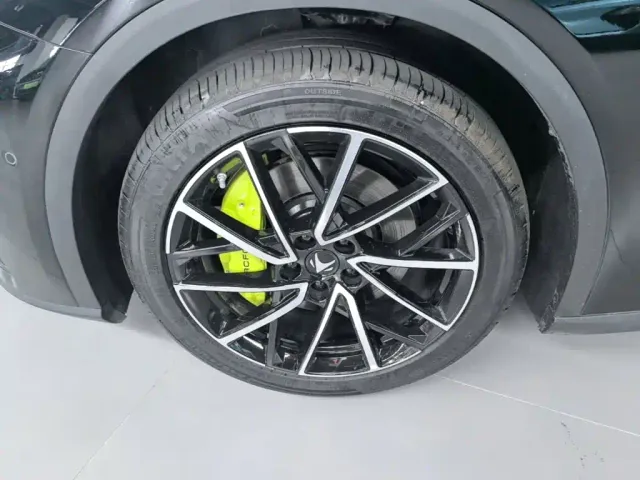 ARCFOX Arcfox Alpha S5 2024 560MAX 185kW — Фото автомобиля 22