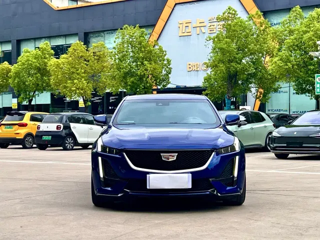 Cadillac CT5 — Фото автомобиля 2