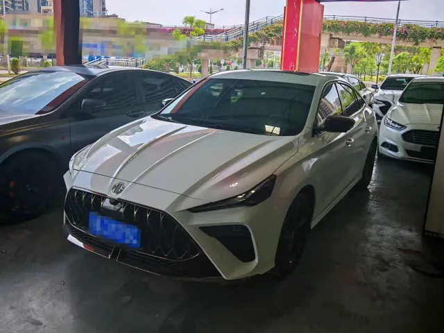 Фотография автомобиля — MG 5 Scorpio