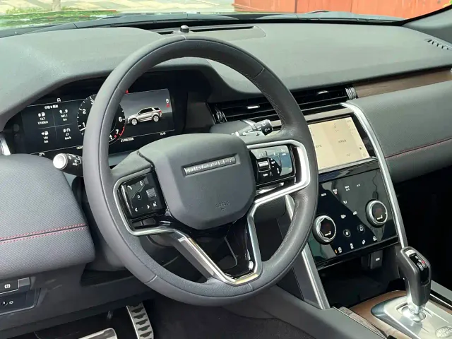 Land Rover Discovery Sport — Фото автомобиля 17