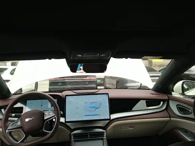 BYD Seal 07 DM-i — Фото автомобиля 17