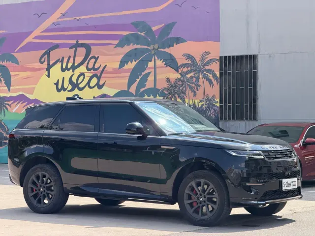 Land Rover Range Rover Sport — Фото автомобиля 3