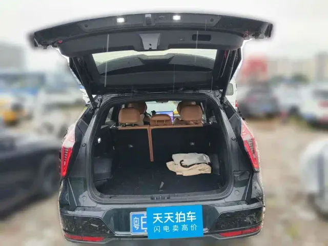 Geely Boyue L — Фото автомобиля 4