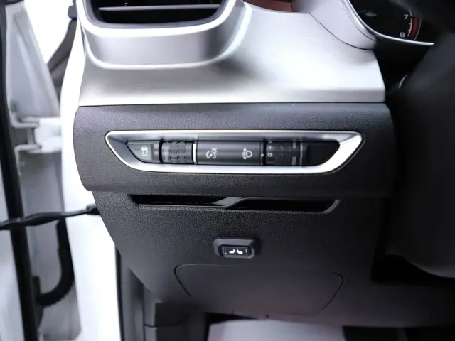 Geely Binyue — Фото автомобиля 11