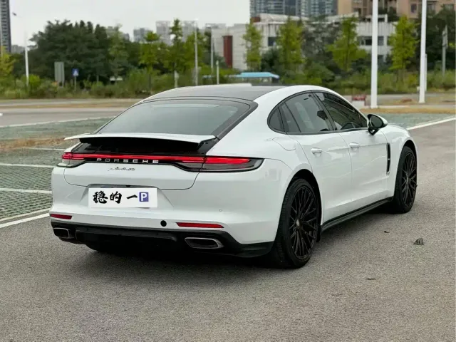 Porsche Panamera — Фото автомобиля 7