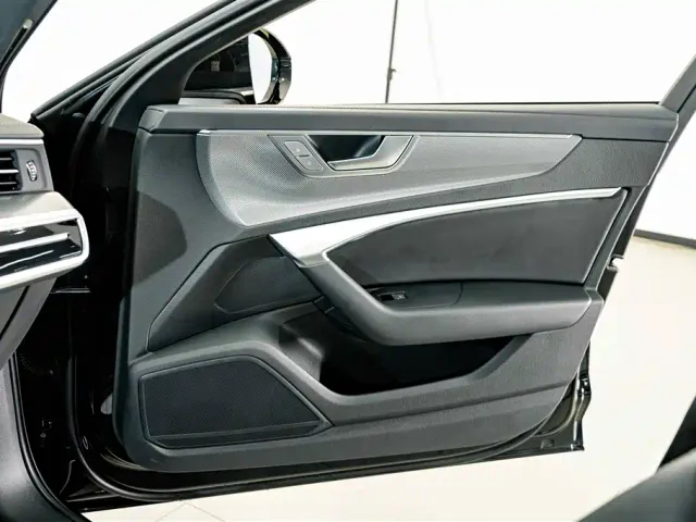 Audi A6L — Фото автомобиля 16