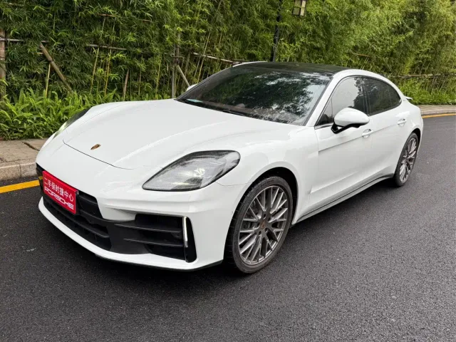 Фотография автомобиля — Porsche Panamera