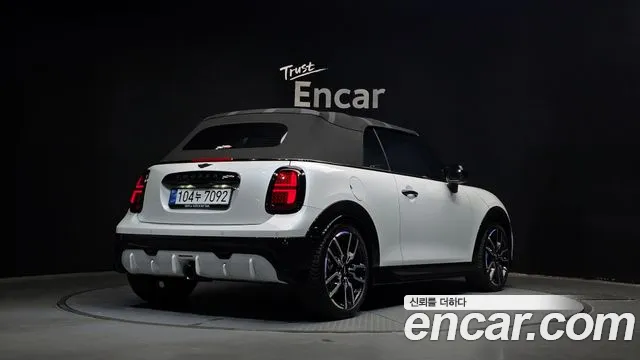 Mini Cooper Convertible — Фото автомобиля 2