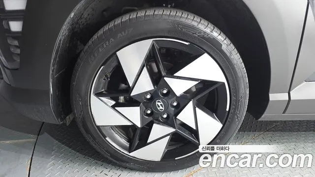 Hyundai Kona Kona (SX2) Бензин 1.6 турбо 2WD — Фото автомобиля 4