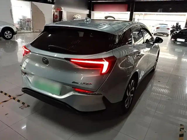 Buick Velite 6 — Фото автомобиля 6