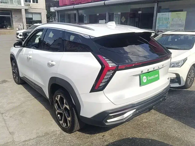 Geely Boyue L — Фото автомобиля 4