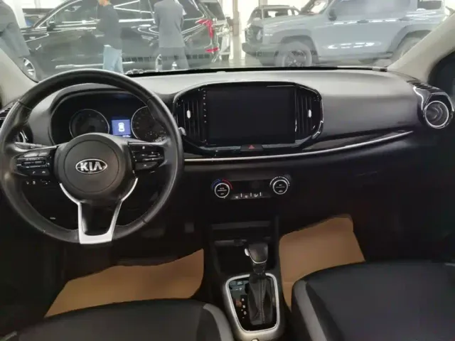 Kia KX1 — Фото автомобиля 9