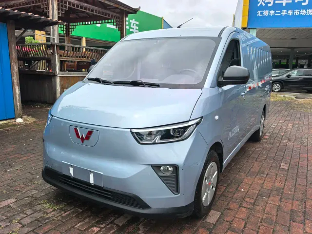 Фотография автомобиля — Wuling Yangguang