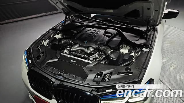 BMW 5 Series G30 — Фото автомобиля 9