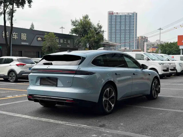 Nio ET5 Touring — Фото автомобиля 10