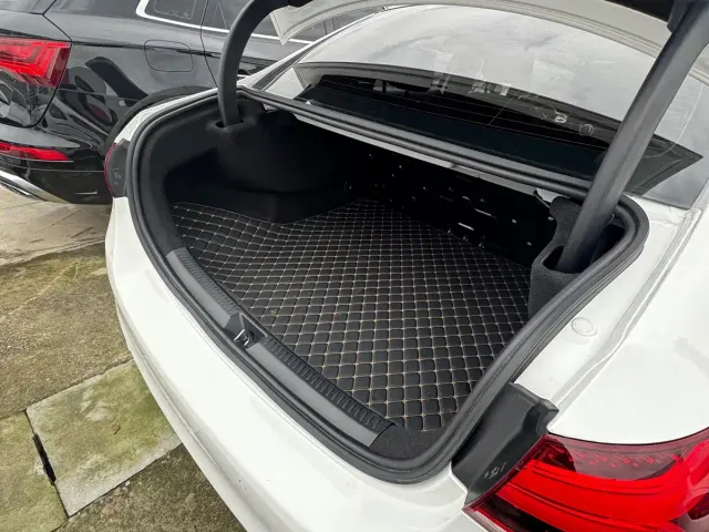 Mercedes-Benz A-Class — Фото автомобиля 14