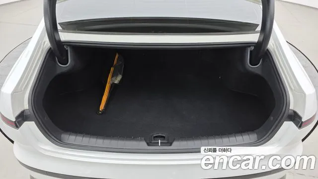 Hyundai Grandeur GN7 — Фото автомобиля 20