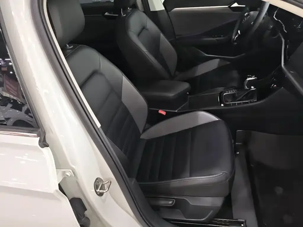 Volkswagen Sagitar 2021 200TSI DSG Surpassing Edition — Фото автомобиля 24