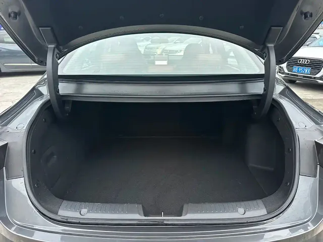 Changan Qiyuan A05 — Фото автомобиля 8