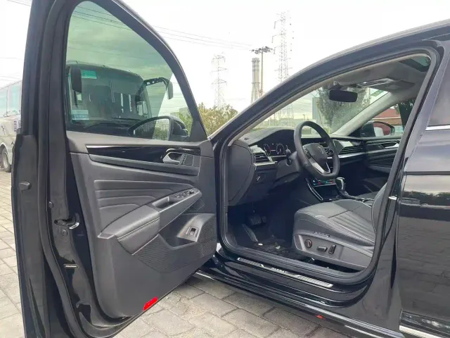Volkswagen Passat — Фото автомобиля 11