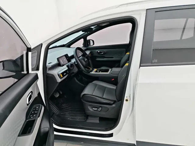 GAC Aion Y — Фото автомобиля 7