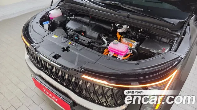 Kia Carnival Generation 4 — Фото автомобиля 5