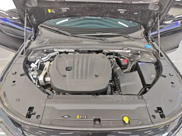 Volvo S90 — Фото автомобиля 19
