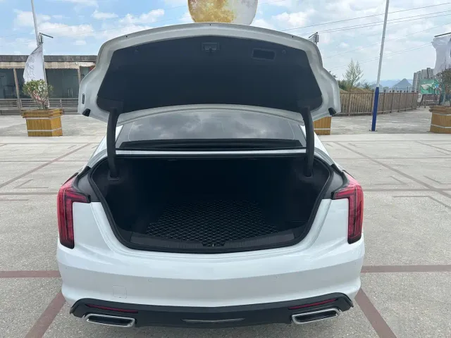 Cadillac CT5 — Фото автомобиля 13