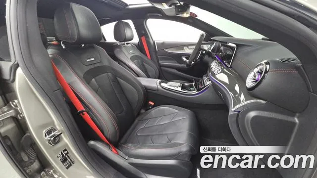 Mercedes-Benz CLS-Class — Фото автомобиля 8