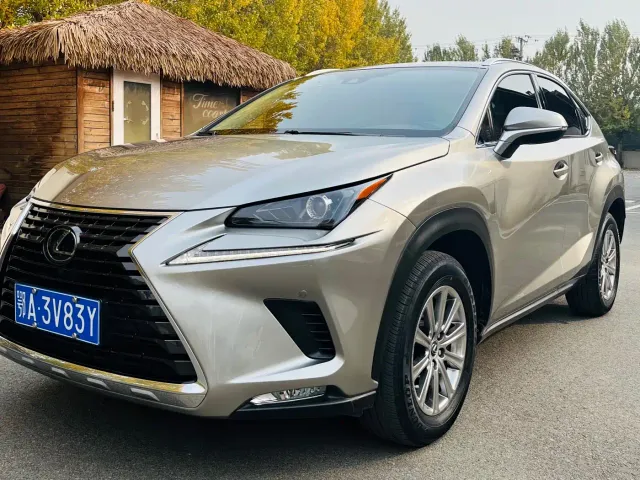 Фотография автомобиля — Lexus NX
