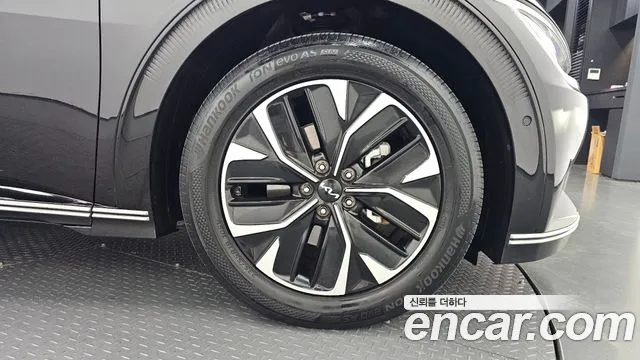 Kia EV6 — Фото автомобиля 6