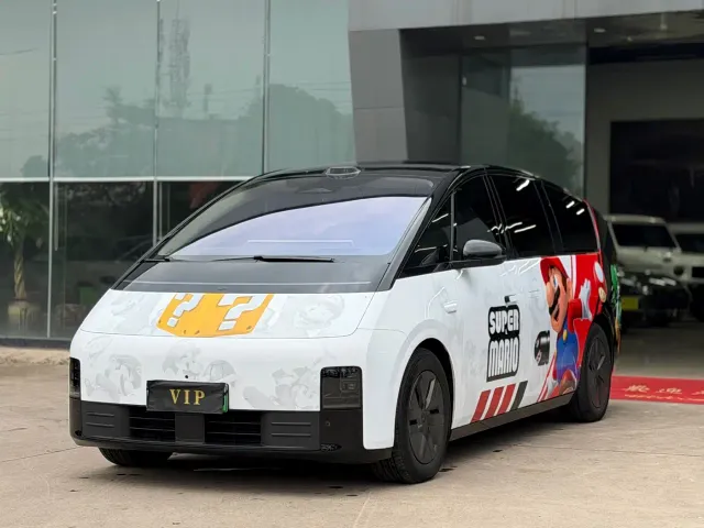 Фотография автомобиля — Li Auto MEGA
