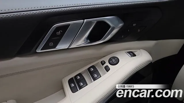 BMW X5 xDrive 40i M Sport — Фото автомобиля 28