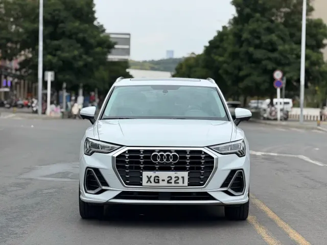 Audi Q3 — Фото автомобиля 2