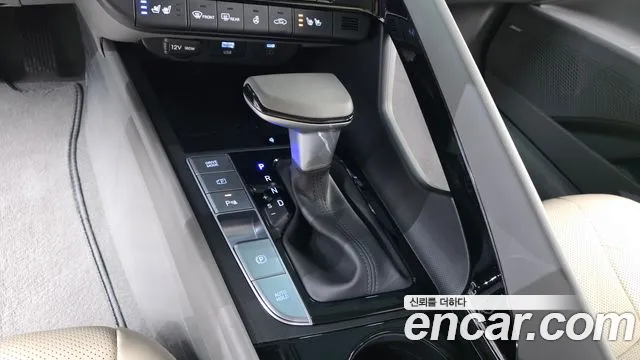 Hyundai AVANTE Inspiration — Фото автомобиля 6