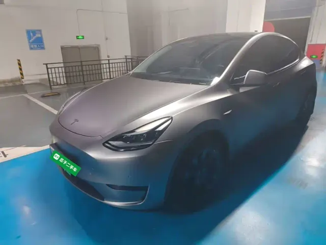 Фотография автомобиля — Tesla Model Y