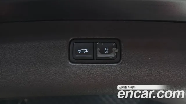 Genesis GV80 — Фото автомобиля 27