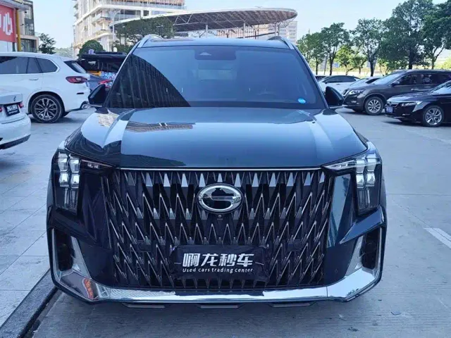 GAC Trumpchi GS8 — Фото автомобиля 2