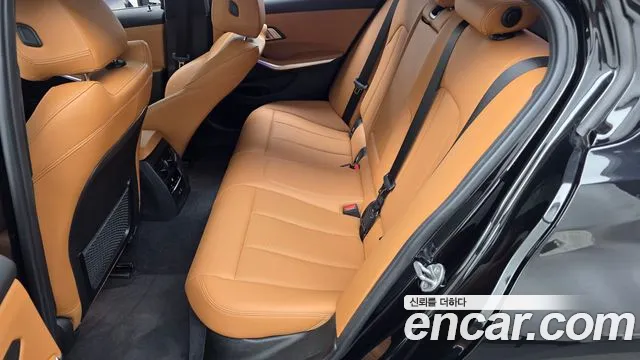 BMW 3-Series 3 серия (G20) 320i M Sport — Фото автомобиля 26