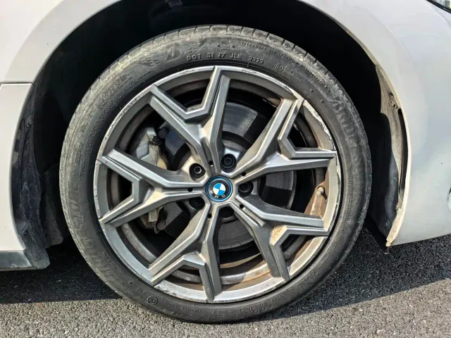BMW i3 — Фото автомобиля 9