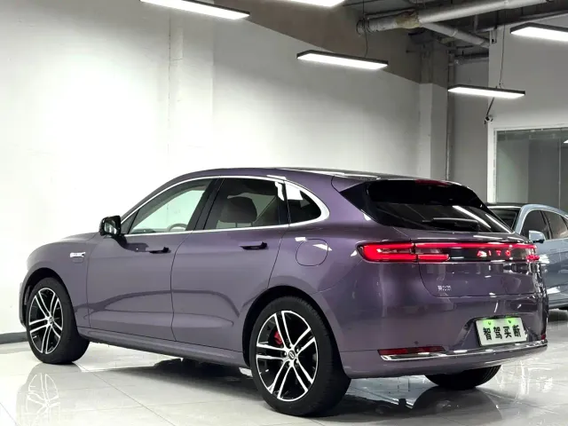 Aito M5 — Фото автомобиля 4