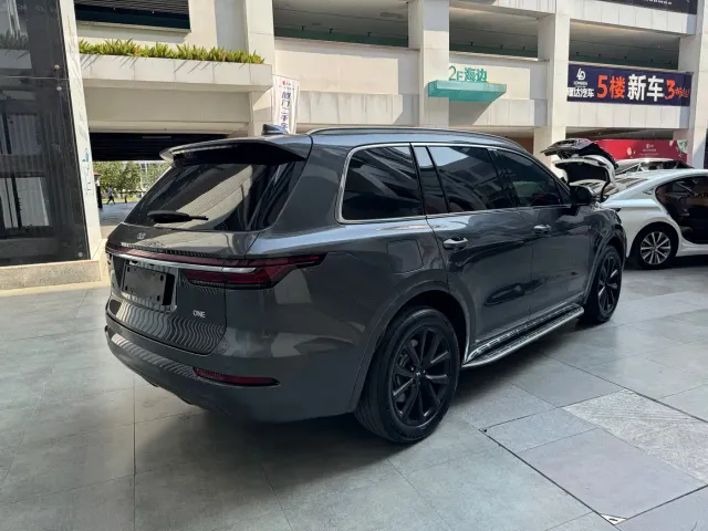 Li Auto ONE — Фото автомобиля 7